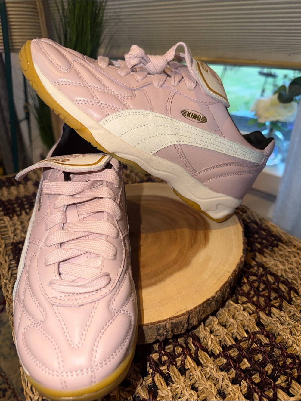 PUMA King Indoor Mauve Mist Pink Leather Gum Sole Sneakers Women’s 8